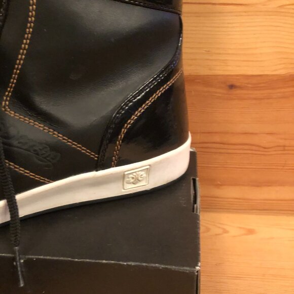 House of Dereon Patent Leather High Top Sneakers Shooties-SO LUXE! - Picture 4 of 16